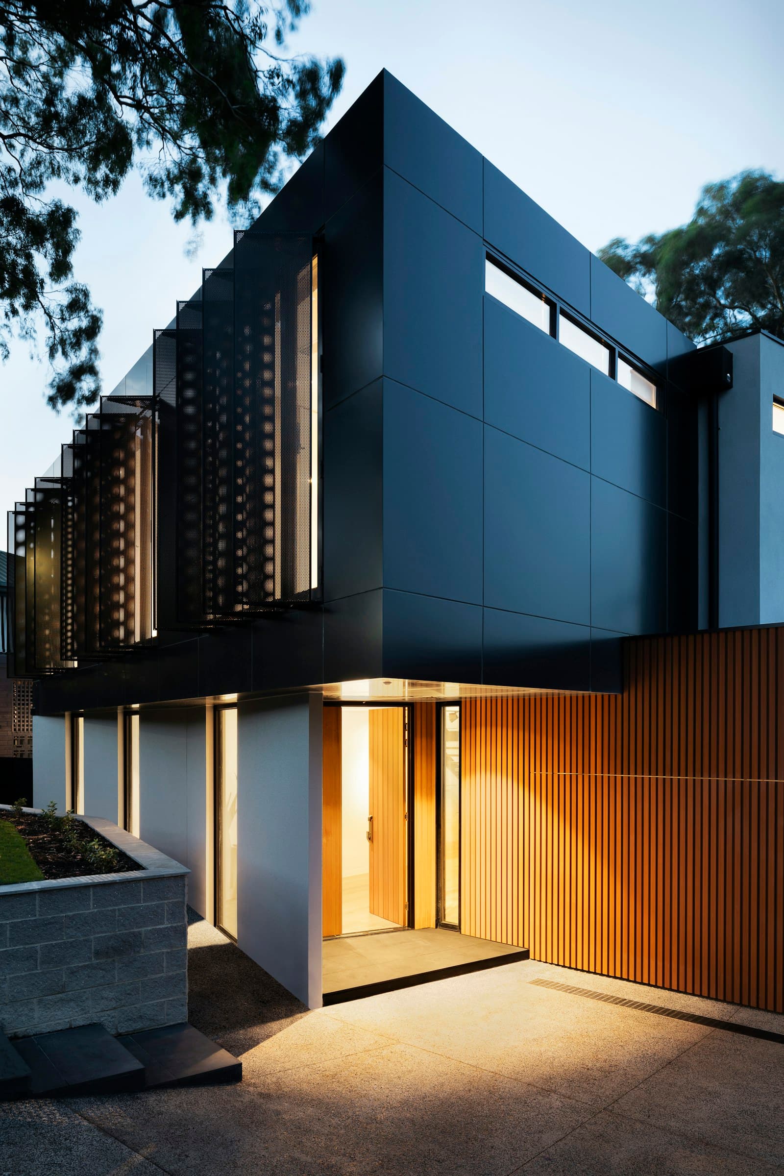 Heat pump and underfloor in a new-build villa